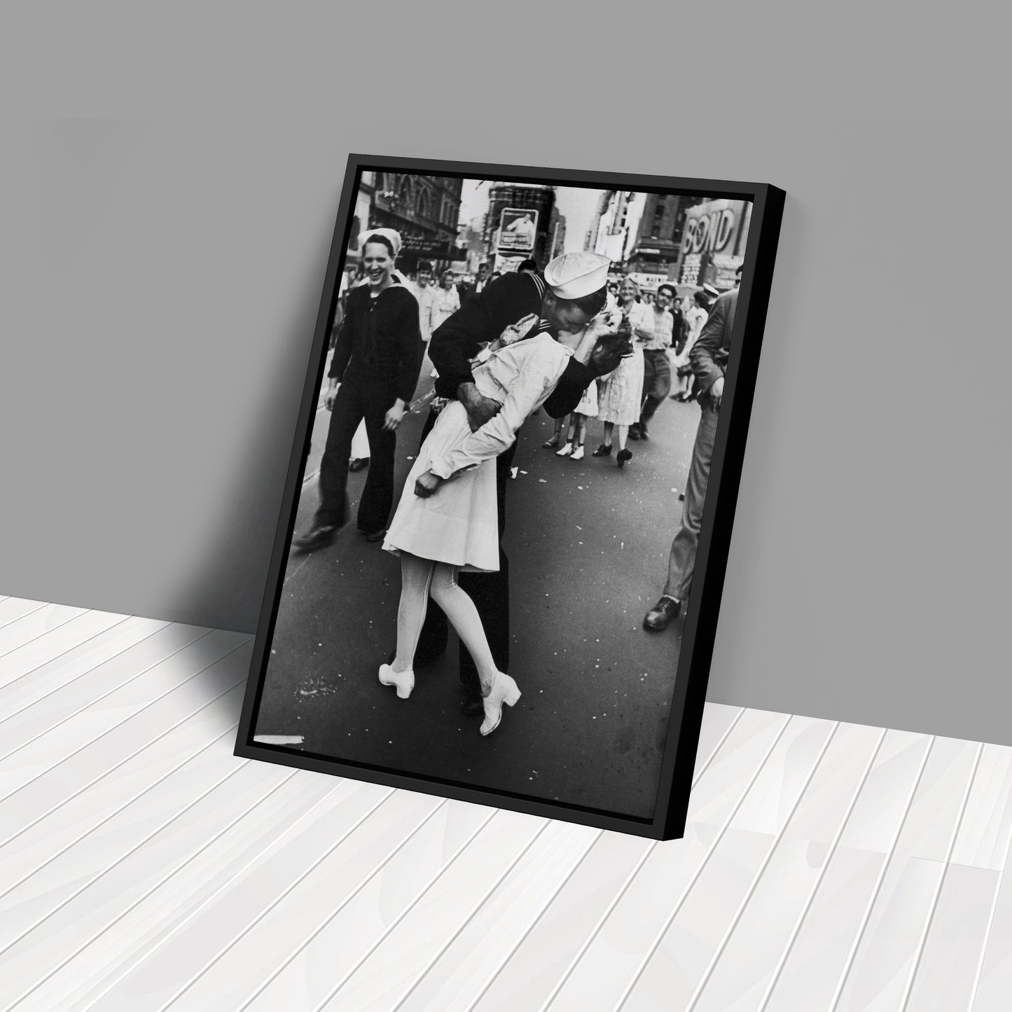 Sailor Kissing Nurse - Times Square New York Celebration Canvas Wall Art