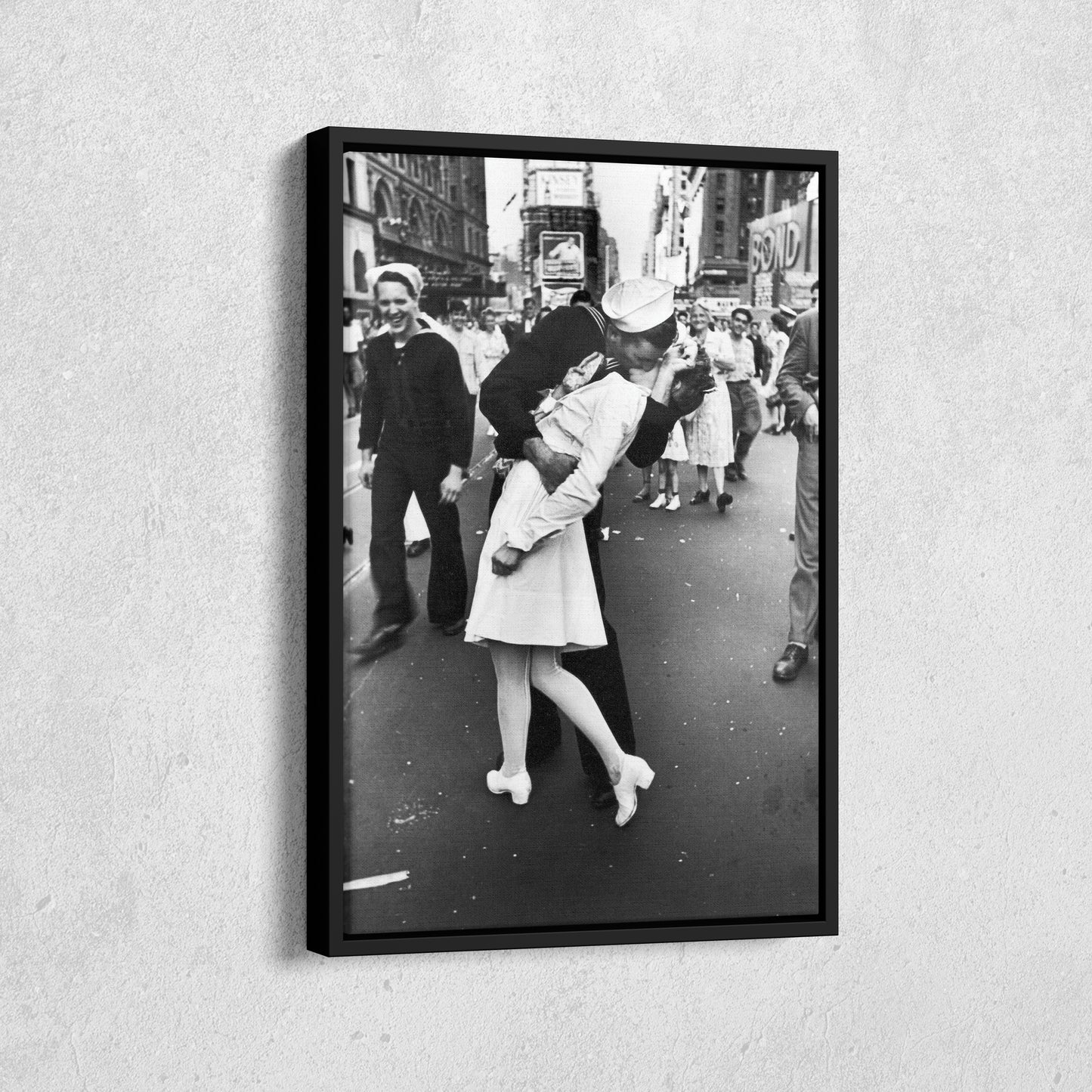 Sailor Kissing Nurse - Times Square New York Celebration Canvas Wall Art