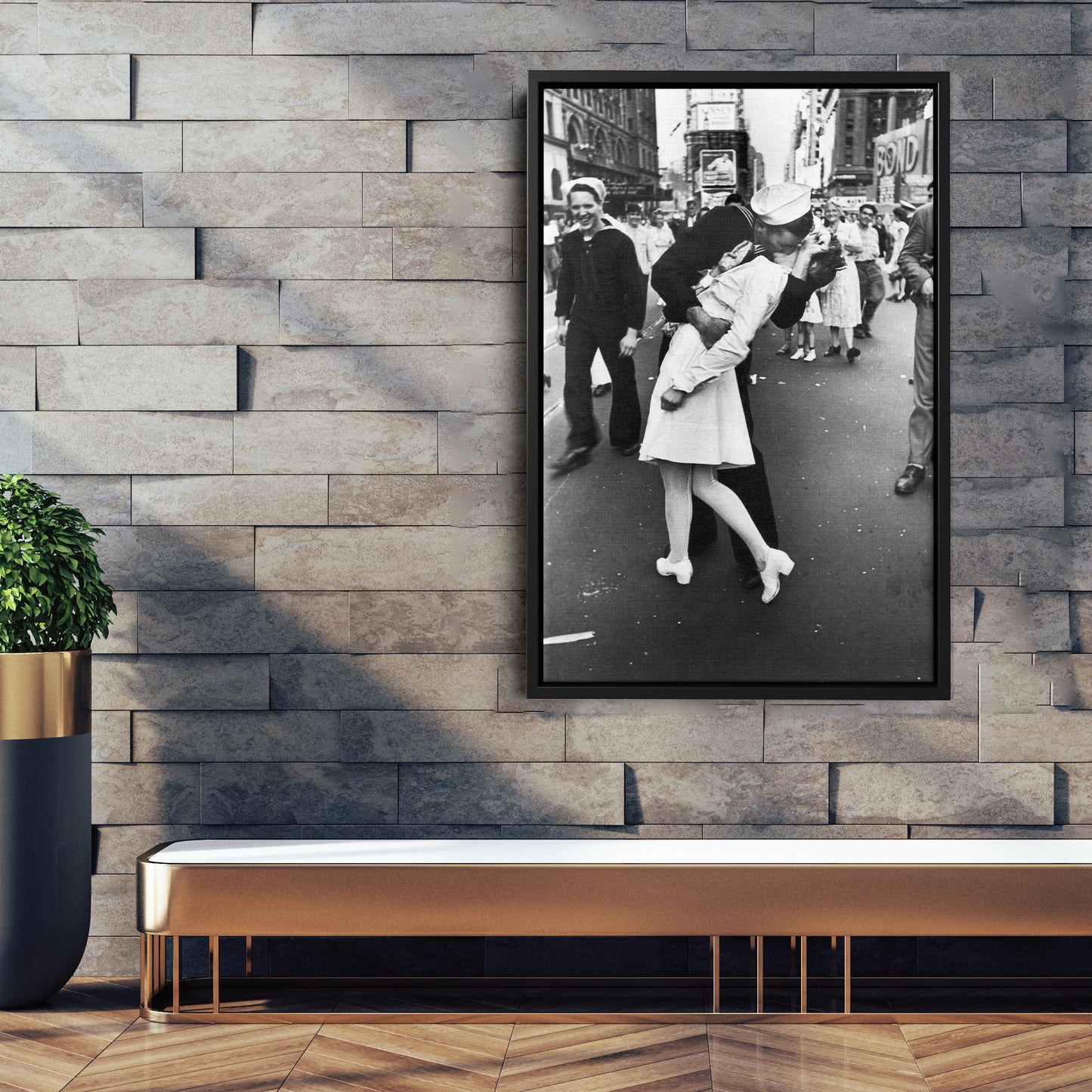 Sailor Kissing Nurse - Times Square New York Celebration Canvas Wall Art