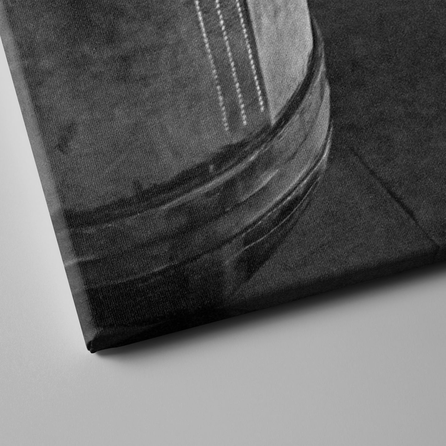 Steve McQueen Boxing Canvas Art – Black and White Training Moment Decor