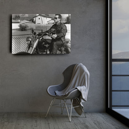 Arnold Schwarzenegger Terminator Movie Scene Canvas Print – Motorcycle Wall Art for Home & Office Decor