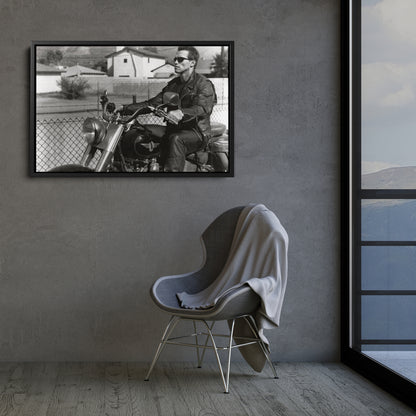 Arnold Schwarzenegger Terminator Movie Scene Canvas Print – Motorcycle Wall Art for Home & Office Decor