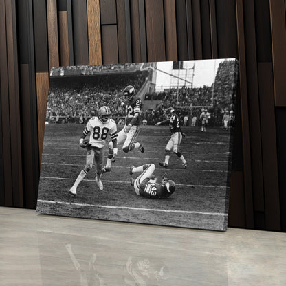 Staubach's 'Hail Mary' Canvas Wall Art - Cowboys vs. Vikings NFL Poster