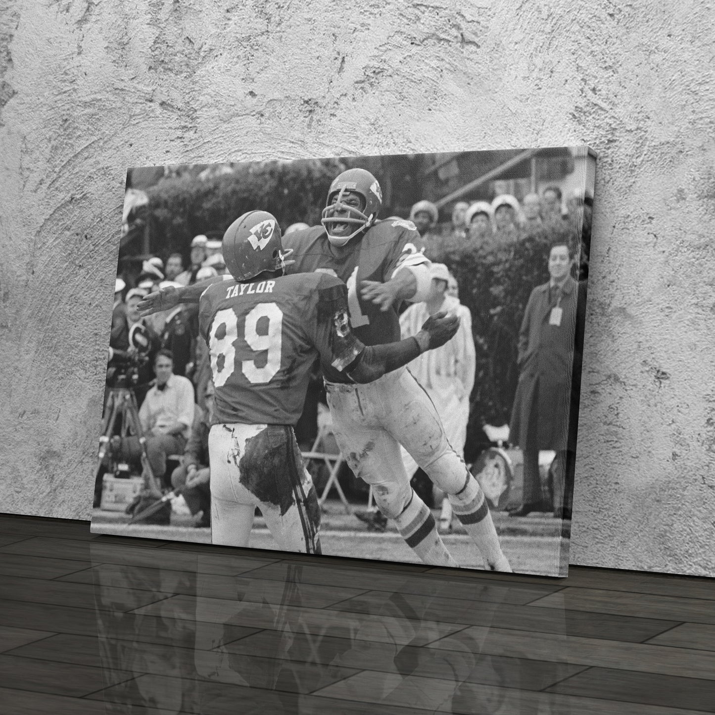 65 Toss Power Trap Chiefs vs. Vikings Canvas Wall Art Decor - NFL Iconic Moment