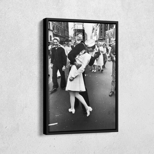 Sailor Kissing Nurse - Times Square New York Celebration Canvas Wall Art