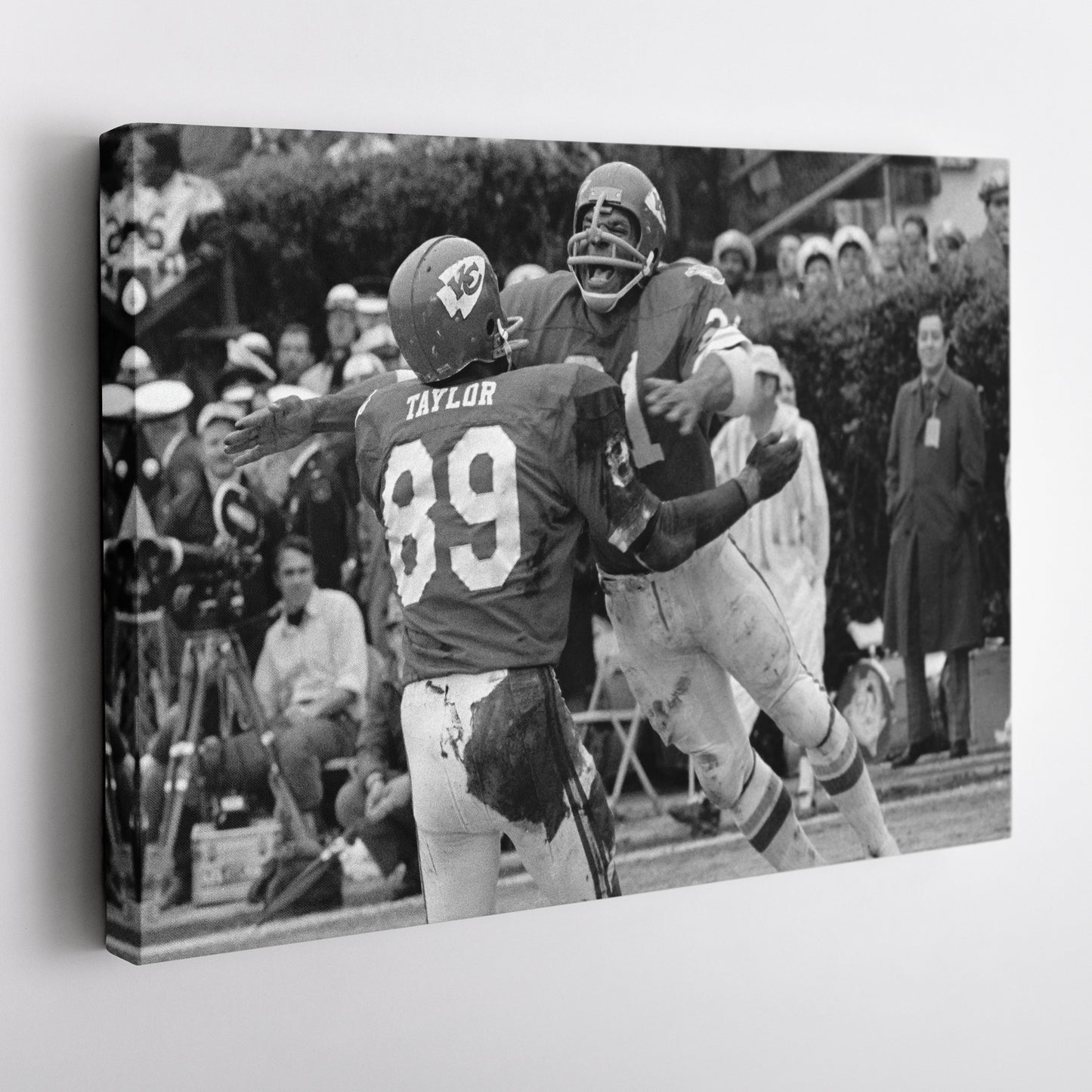 65 Toss Power Trap Chiefs vs. Vikings Canvas Wall Art Decor - NFL Iconic Moment