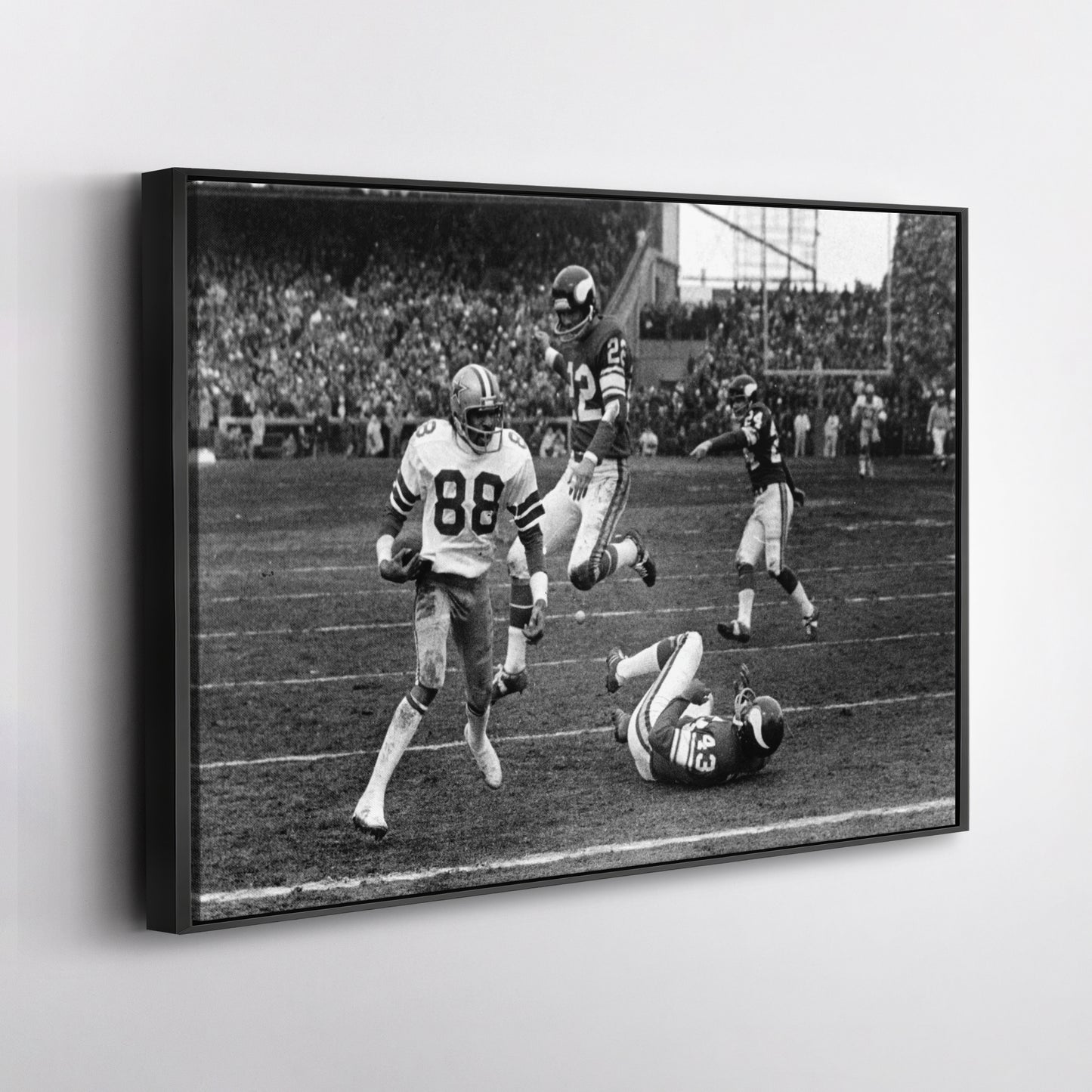 Staubach's 'Hail Mary' Canvas Wall Art - Cowboys vs. Vikings NFL Poster