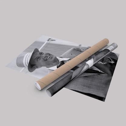 Frank Sinatra Smoking Canvas Wall Art – Classic Music Legend Home Decor